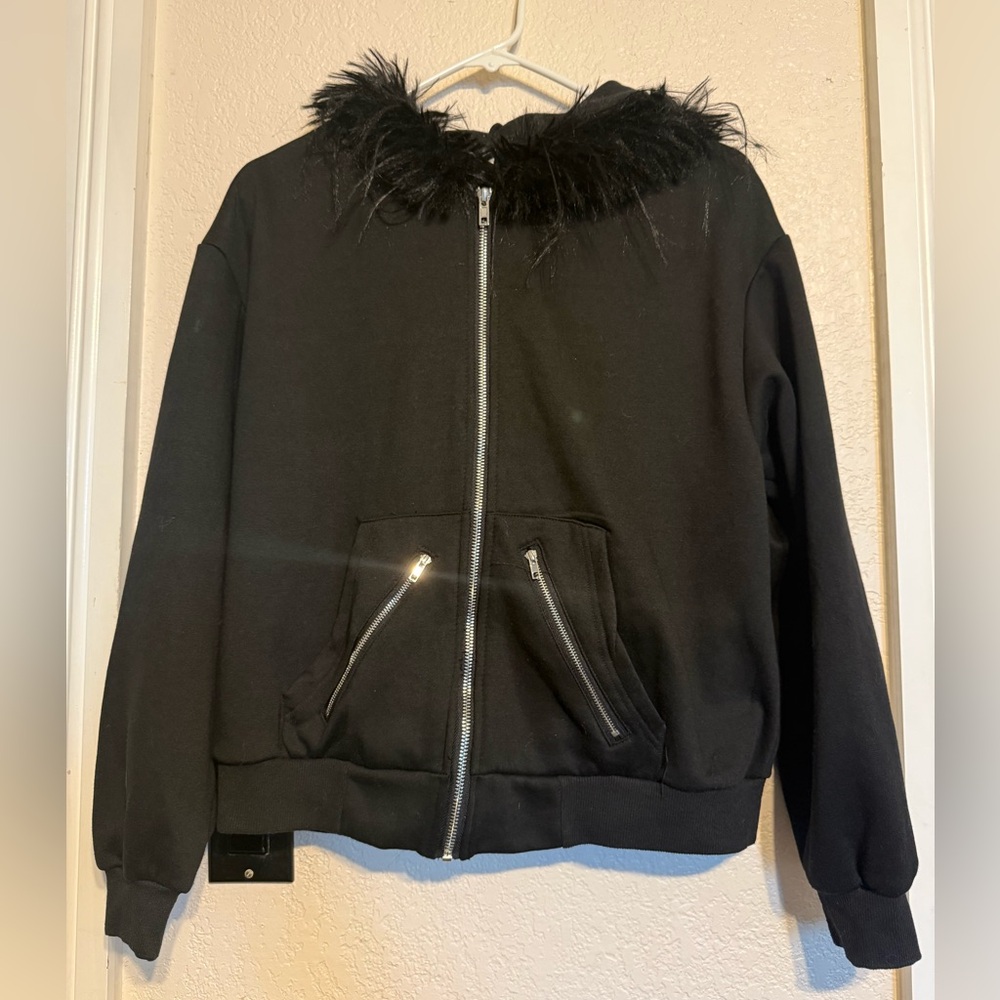 Black Zip-Up sweater with Faux Fur Trim